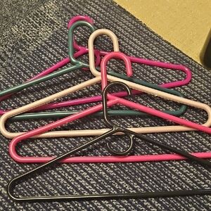 Colorful Plastic Hangers Set. QTY 5